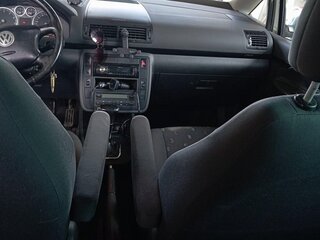 2005 Volkswagen Sharan I Рестайлинг 2, чёрный, 650000 рублей, вид 3