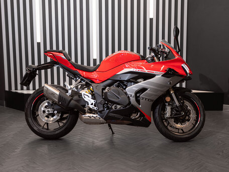 2026 QJMotor SRK 800 RR, красный, 859000 рублей, вид 2