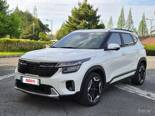 2023 Kia Seltos I Рестайлинг, белый, 1789099 рублей, вид 1