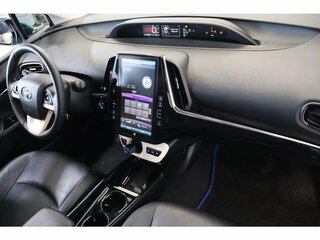 2017 Toyota Prius IV (XW50), синий, 1908600 рублей, вид 5