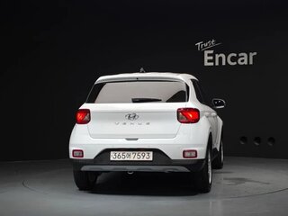 2025 Hyundai Venue I (Indian Market) Рестайлинг, белый, 2150000 рублей, вид 4
