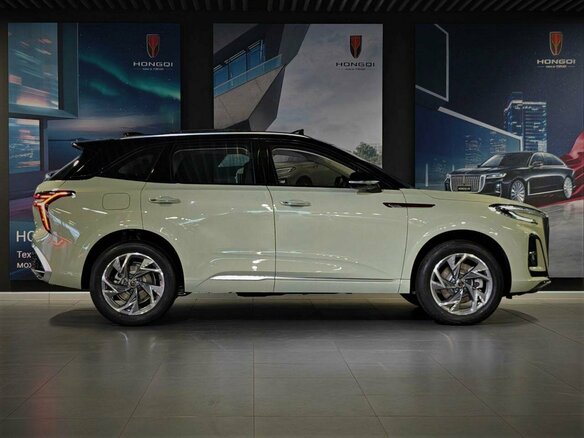 2025 Hongqi HS3, зелёный, 3260000 рублей - вид 5