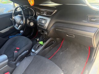 2014 Kia Rio 4-speed III, белый, 1200000 рублей, вид 4