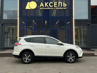 2018 Toyota RAV4 IV (XA40) Рестайлинг, белый, 2519000 рублей, вид 4