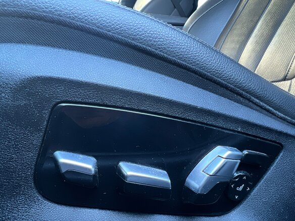 2019 BMW 5 серии M550d xDrive VII (G30/G31/G38), чёрный, 3852876 рублей - вид 24
