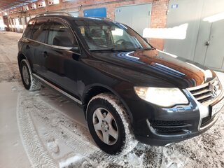 2007 Volkswagen Touareg I, чёрный, 950000 рублей, вид 2