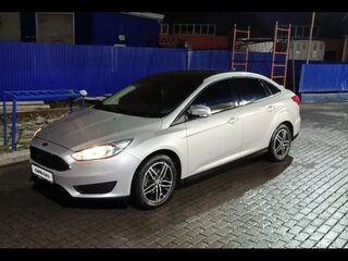 2018 Ford Focus III Рестайлинг, серебристый, 1250000 рублей, вид 2