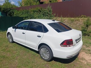 2017 Volkswagen Polo V Рестайлинг, белый, 1100000 рублей, вид 4