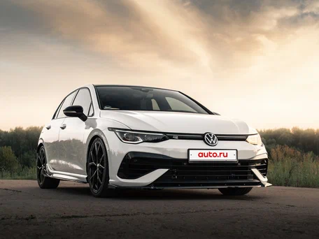 2021 Volkswagen Golf R VIII, белый, 4800000 рублей, вид 2