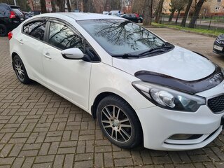 2013 Kia Cerato III, белый, 880000 рублей, вид 4