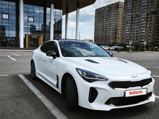 2018 Kia Stinger I, белый, 2820000 рублей, вид 3