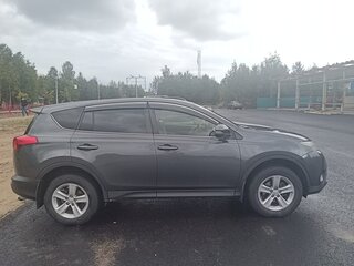 2013 Toyota RAV4 IV (XA40), серый, 1850000 рублей, вид 4