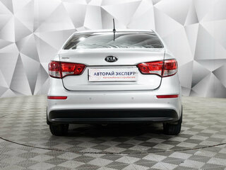 2016 Kia Rio III Рестайлинг, серебристый, 869000 рублей, вид 4