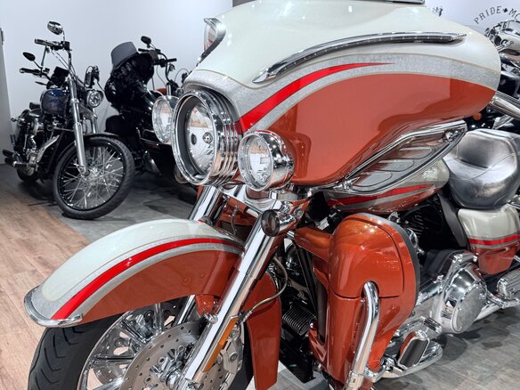 2009 Harley-Davidson CVO Street Glide, оранжевый, 1299000 рублей - вид 9