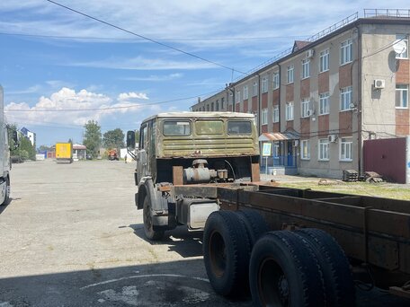 1982 КамАЗ 6540, зелёный, 250000 рублей, вид 4
