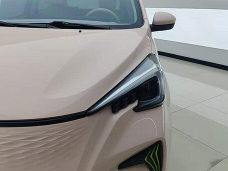 2023 Changan Benben E-Star 32 kWh, бежевый, 1290000 рублей, вид 4