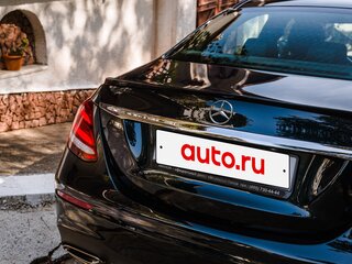 2017 Mercedes-Benz E-Класс 300 V (W213, S213, C238), зелёный, 3920000 рублей, вид 4