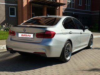 2018 BMW 3 серии 320i xDrive VI (F3x) Рестайлинг, серебристый, 2050000 рублей, вид 3