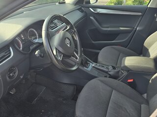 2017 Skoda Octavia III (A7), бежевый, 1700000 рублей, вид 5