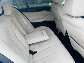 2020 BMW 5 серии 520d VII (G30/G31/G38), чёрный, 2600000 рублей, вид 3