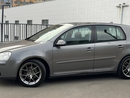 2008 Volkswagen Golf V, серый, 690000 рублей, вид 4