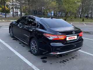 2023 Toyota Camry VIII (XV70) Рестайлинг, чёрный, 4200000 рублей, вид 3