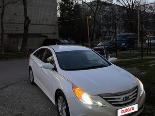 2014 Hyundai Sonata VI (YF), белый, 1450000 рублей, вид 3