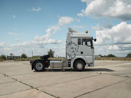 2024 Sinotruk Sitrak C7H, белый, 8149000 рублей, вид 3