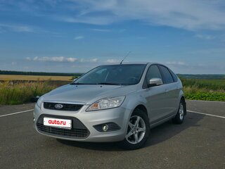 2011 Ford Focus II Рестайлинг, серебристый, 570000 рублей, вид 5