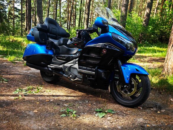 2017 Honda GL 1800 Gold Wing, синий, 2000000 рублей - вид 6