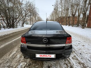 2010 Opel Astra H Рестайлинг, чёрный, 580000 рублей, вид 3