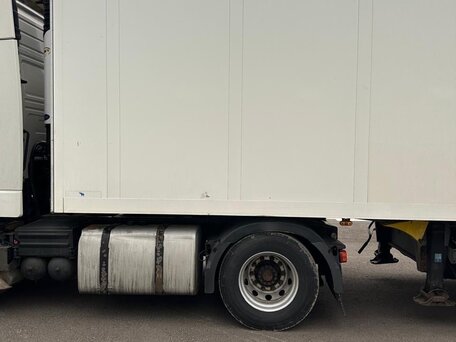 2010 Volvo FH, белый, 6100000 рублей, вид 4