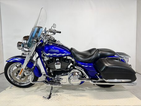 2007 Harley-Davidson Road King, синий, 710000 рублей, вид 2