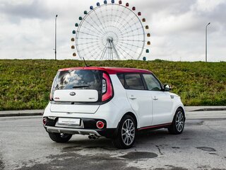 2018 Kia Soul II Рестайлинг, белый, 1680000 рублей, вид 2