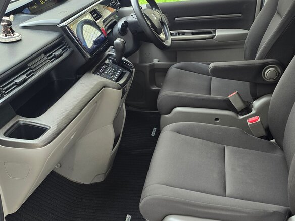 2015 Honda Stepwgn V, синий, 1550000 рублей - вид 12