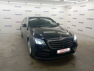 2017 Mercedes-Benz Maybach S-Класс 560 I (X222) Рестайлинг, чёрный, 4462500 рублей, вид 2