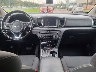 2017 Kia Sportage IV, чёрный, 1950000 рублей, вид 4