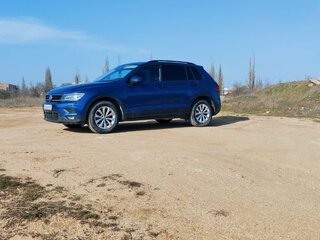 2020 Volkswagen Tiguan II, синий, 2499999 рублей, вид 3