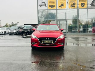 2018 Mazda Axela III Рестайлинг, красный, 1599999 рублей, вид 3