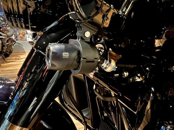 2021 Harley-Davidson CVO Tri Glide, фиолетовый, 7990000 рублей - вид 14