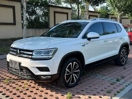 Volkswagen Tharu I