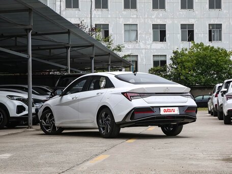 2026 Hyundai Elantra VII (CN7) Рестайлинг, белый, 2070000 рублей, вид 5