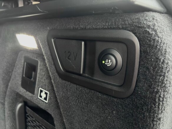 2022 BMW X7 40d I (G07), чёрный, 9900000 рублей - вид 28