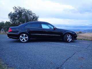 2006 Mercedes-Benz E-Класс 500 III (W211, S211) Рестайлинг, чёрный, 2000000 рублей, вид 2