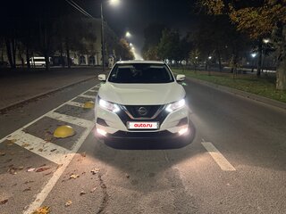 2017 Nissan Qashqai II Рестайлинг, белый, 1450000 рублей, вид 3
