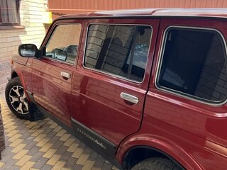 2017 Lada (ВАЗ) 2131 (4x4) I, красный, 700000 рублей, вид 4