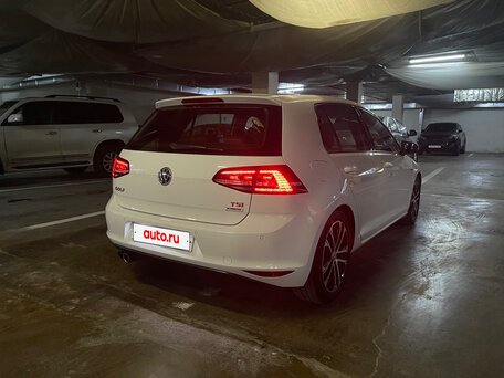 2015 Volkswagen Golf VII, белый, 1550000 рублей, вид 2