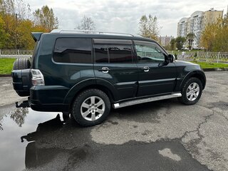 2007 Mitsubishi Pajero IV, зелёный, 1580000 рублей, вид 4