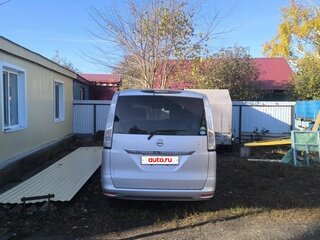 2015 Nissan Serena IV (C26), серебристый, 1800000 рублей, вид 4