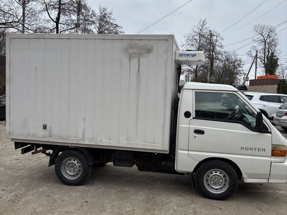2008 Hyundai Porter, белый, 1000000 рублей - вид 4